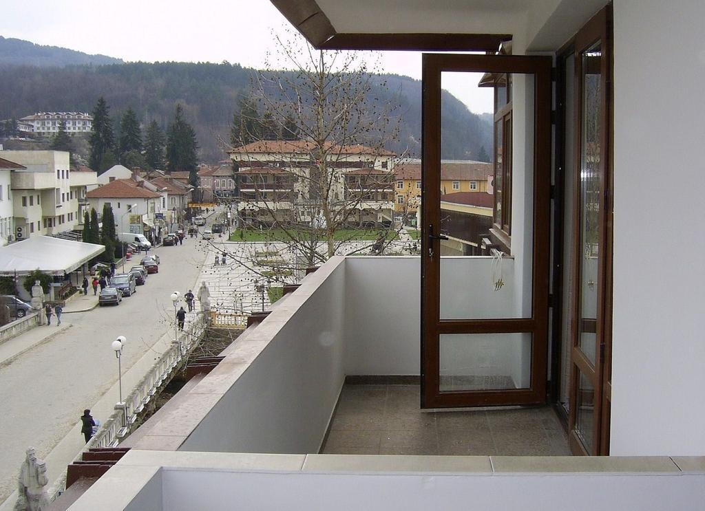 Apartment Planinski Rai ตริยาฟนา ภายนอก รูปภาพ