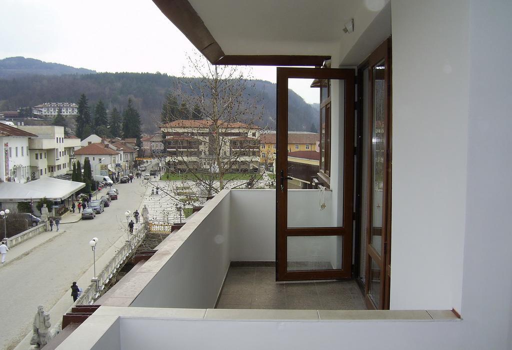Apartment Planinski Rai ตริยาฟนา ภายนอก รูปภาพ