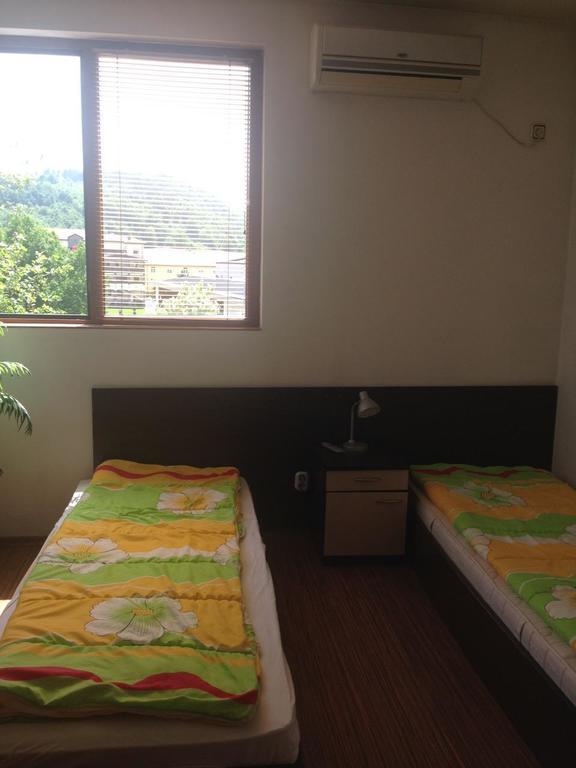 Apartment Planinski Rai ตริยาฟนา ภายนอก รูปภาพ